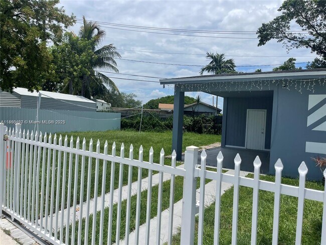 Building Photo - 11751 SW 190th Terrace