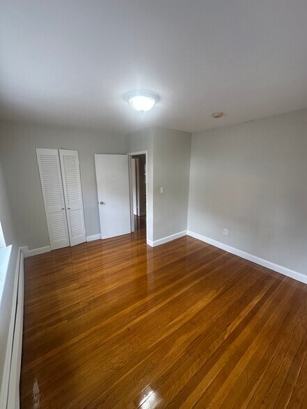 Building Photo - 63 Selkirk Rd