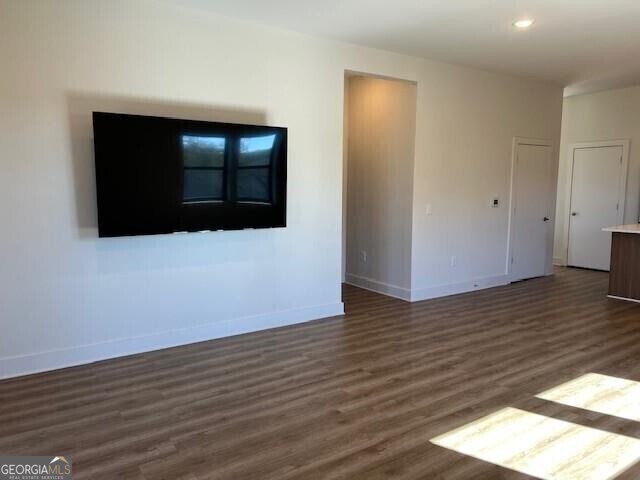 Building Photo - 112 Rogers St NE