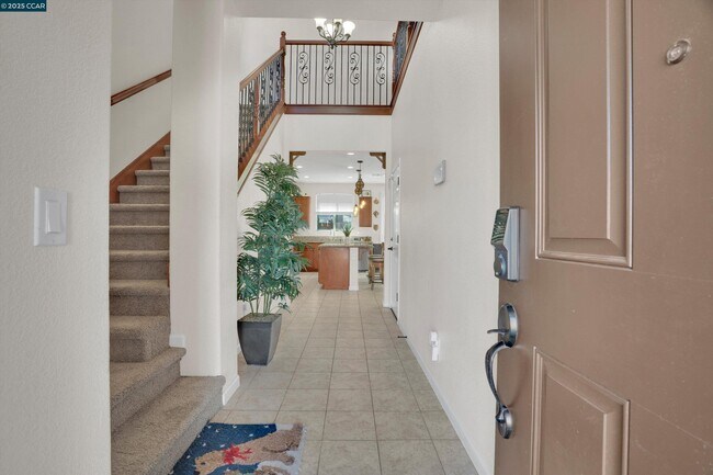 Building Photo - 351 Coolcrest Dr