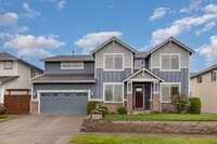 Building Photo - Beautiful Craftsman home available for ren...