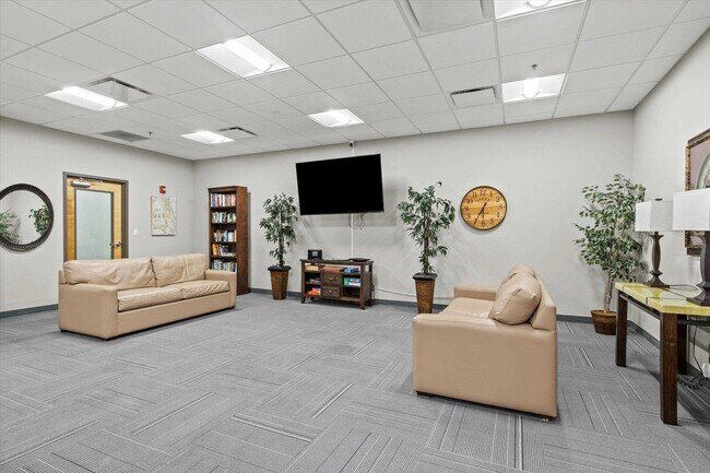 Building Photo - 300 S Duval St