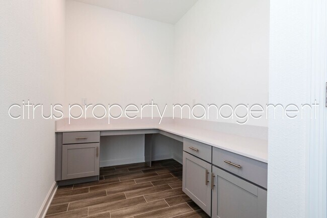Building Photo - 1778 Bee Nice Dr