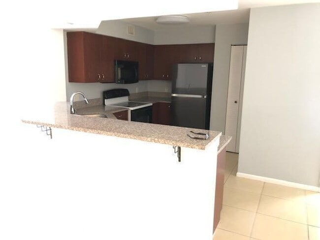 Building Photo - 800 Scotia Dr