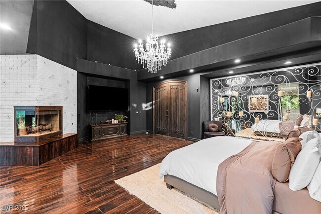 Building Photo - 2057 Troon Dr