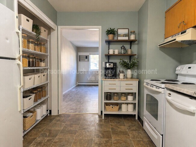 Building Photo - 1824 14th St S