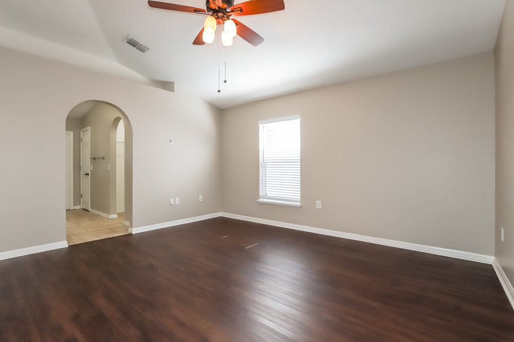 Building Photo - 1106 Soaring Osprey Way