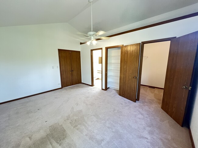 Building Photo - 6517 Stair St