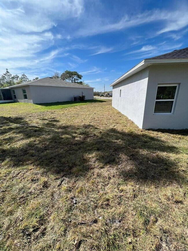 Building Photo - 412 Oakland Ln
