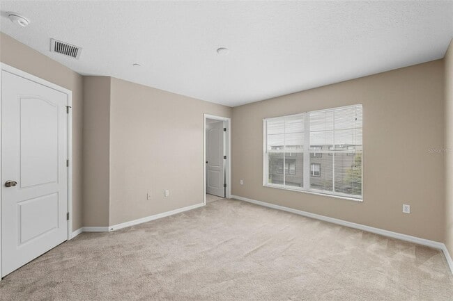 Building Photo - 2521 Lexington Oak Dr