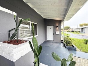 Building Photo - 2213 Madison St