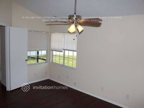 Building Photo - 209 Kittery Ln