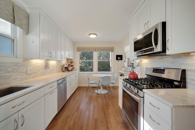 Building Photo - 4518 Chase Ave