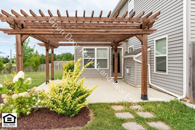 Building Photo - 6031 Melan Cove