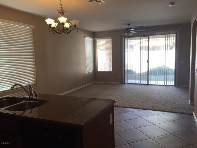Building Photo - 14558 W Port Royale Ln