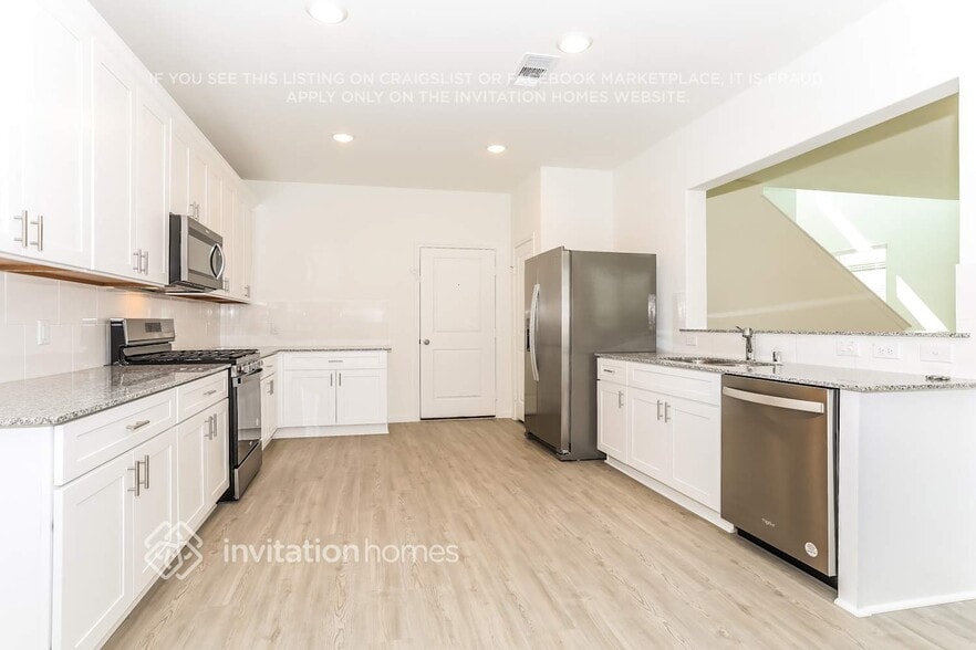 Building Photo - 24527 Red Hawthorn Trce