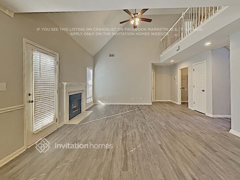 Building Photo - 204 Maywood Path