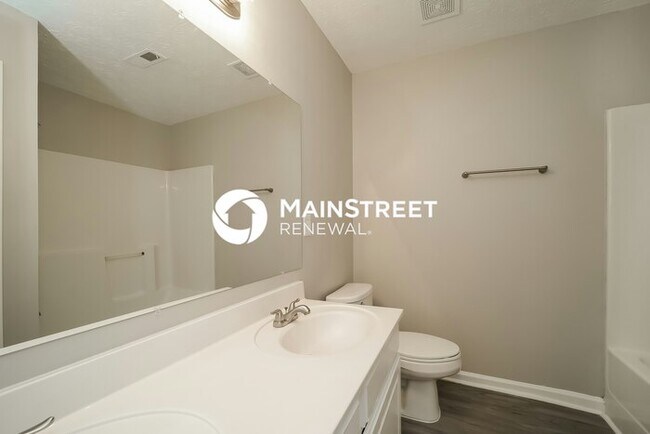 Building Photo - 4 Bedroom Pet-Friendly Home in Rex, GA with Main Street Renewal