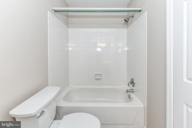 Building Photo - 3801 Grand Jct Ct