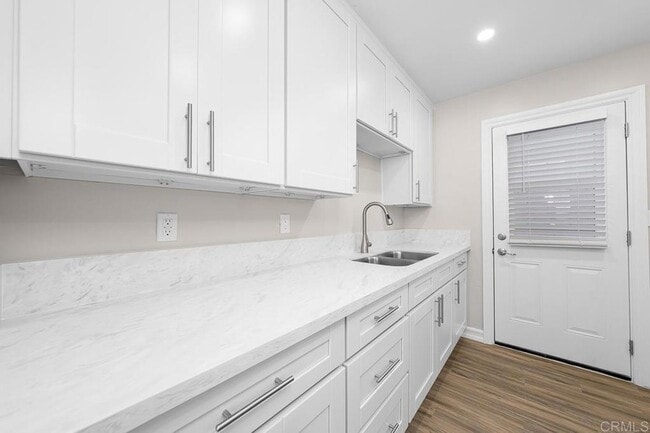 Building Photo - 122 Jefferson Ave