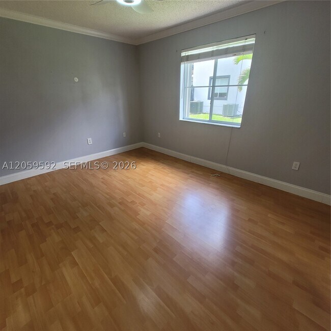 Building Photo - 1114 NW 124th Ct