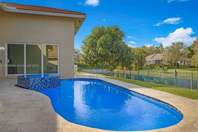 Building Photo - 10133 NW 48th Dr