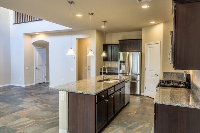 Building Photo - ABSOLUTELY STUNNING HOME IN POSH DOWNTOWN SUMMERLIN!