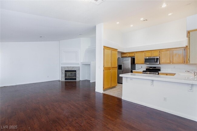 Building Photo - 10022 Catalina Canyon Ave