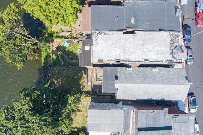 Building Photo - 89 2nd Ave