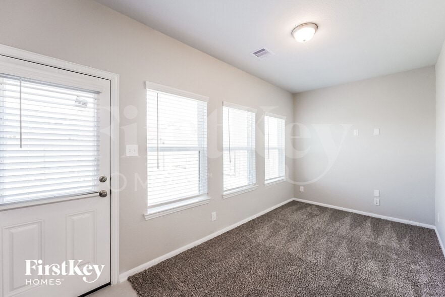 Building Photo - 16303 Westley Ridge Dr