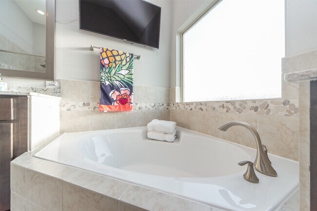 Building Photo - 12258 Oxford Cres Cir