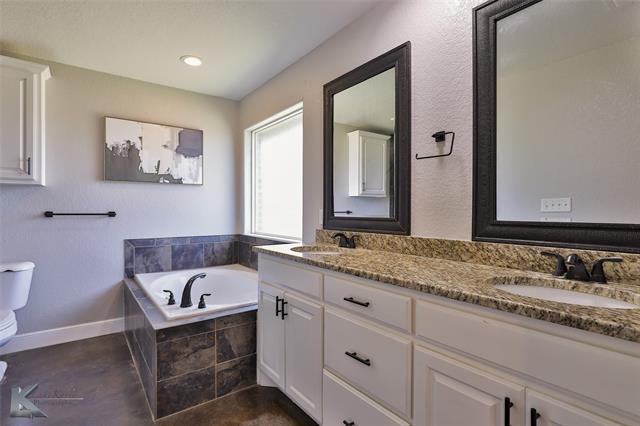 Building Photo - 7902 Tuscany Dr