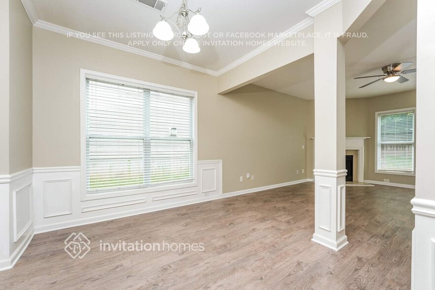 Building Photo - 2982 Briaroak Dr