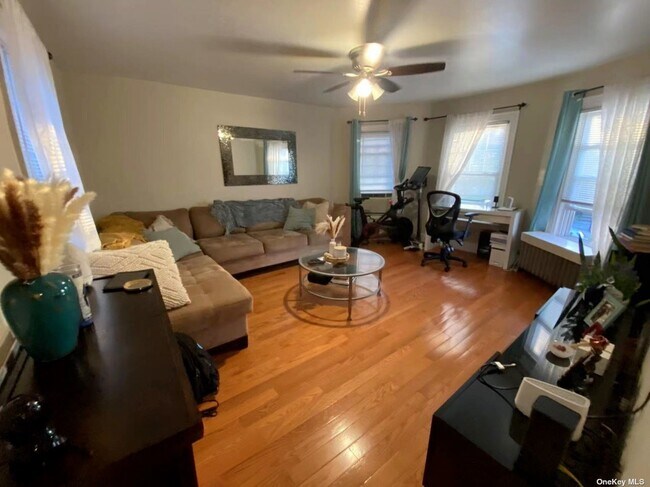 Building Photo - 85-17-85115 115th St