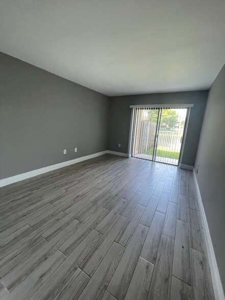 Building Photo - 5200 NW 33rd St