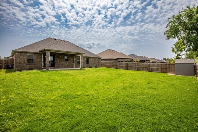 Building Photo - 870 Bob Glen Cir