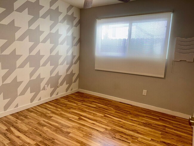 Building Photo - North of Adams Ave - Private-Yard - 3BR/2BA in Normal Heights