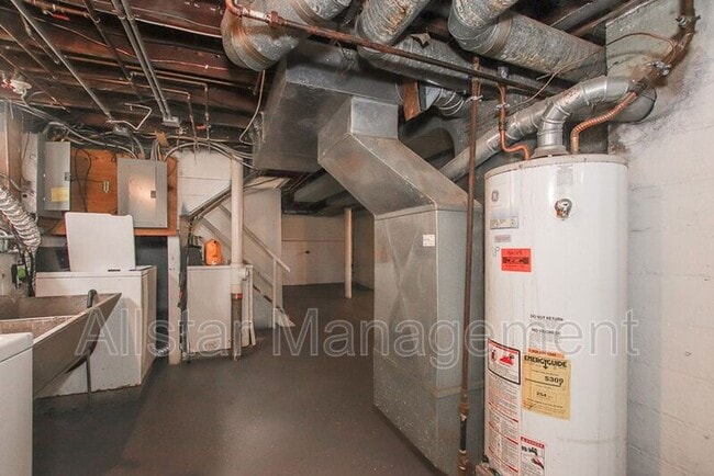 Building Photo - 7508 Theota Ave