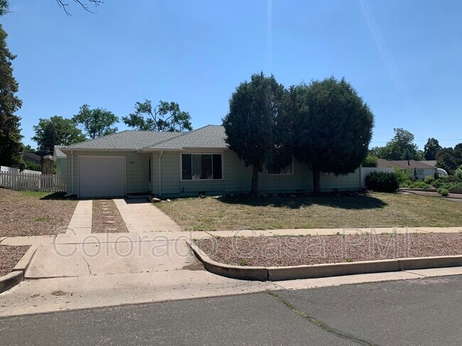 Primary Photo - 2123 Robin Dr