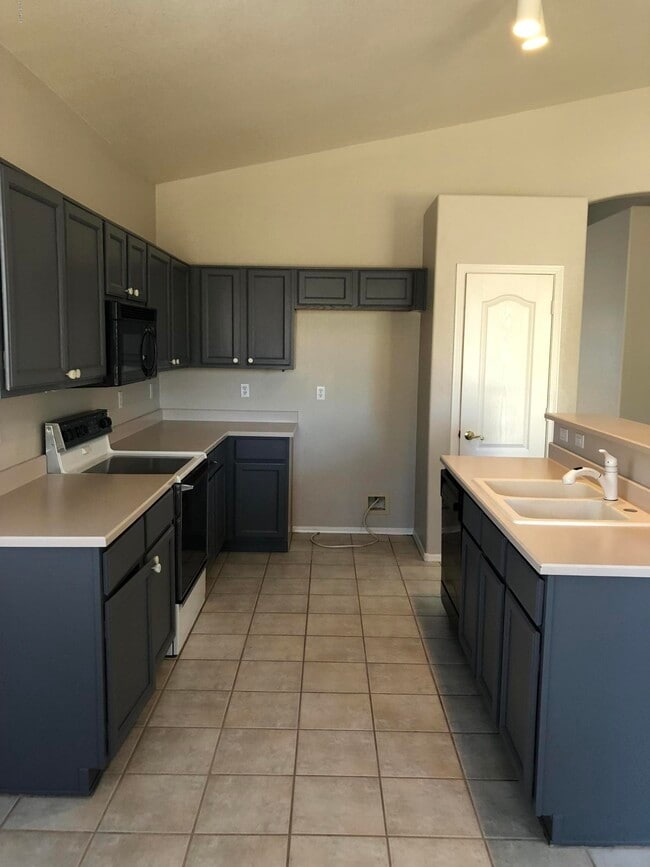 Building Photo - 4436 E Badger Way