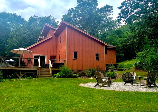 Building Photo - 67 Moodus Leesville Rd
