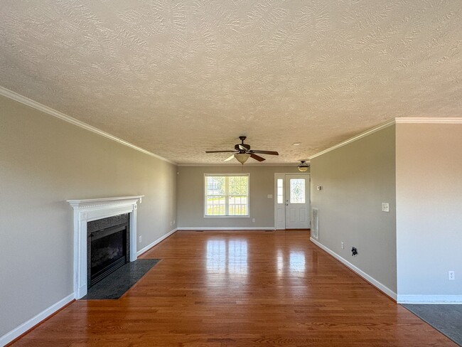 Building Photo - 95 Gloucester Ct