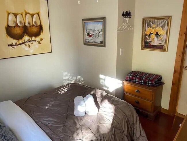 Building Photo - 390 Fall Creek Meadows Ln