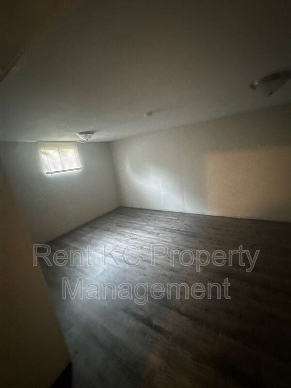 Building Photo - 6904 NW 78th St