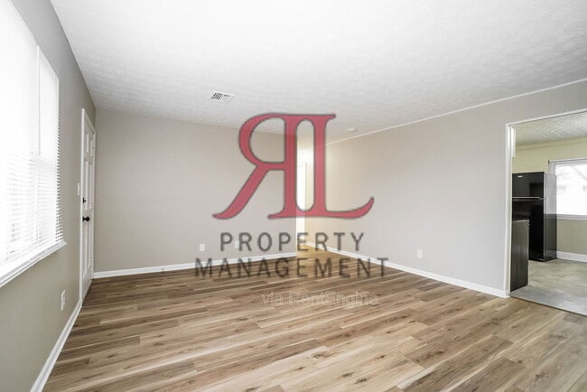 Building Photo - 1951 Riverdale Rd