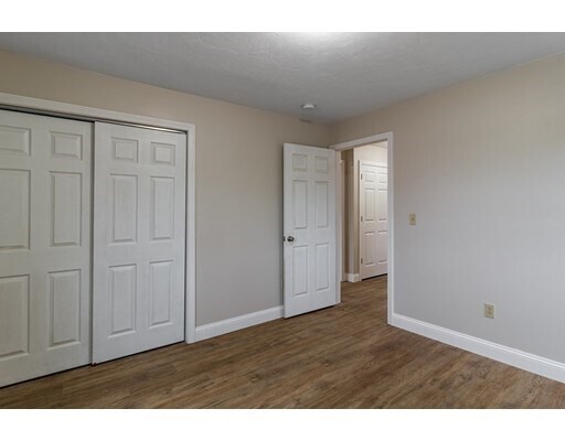 Building Photo - 1640 Bridge St