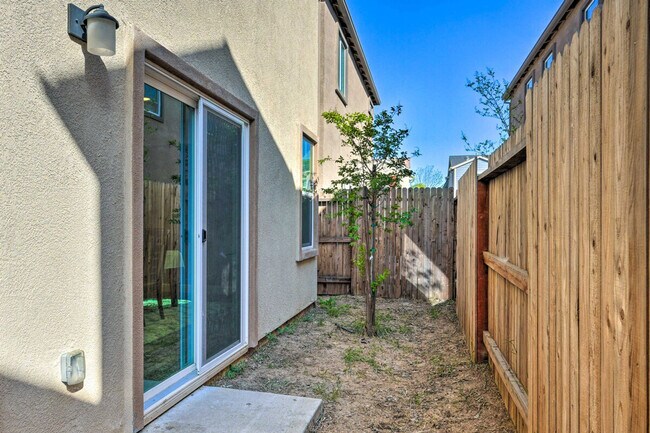 Building Photo - 761 Ashwick Loop