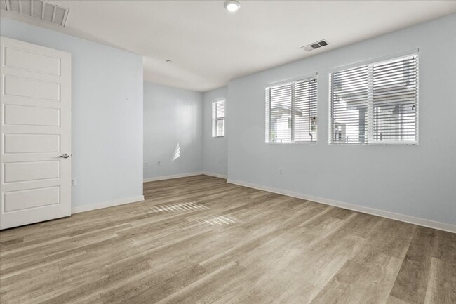 Building Photo - Modern 3-Bedroom Townhome with Luxe Finishes and Private Garage