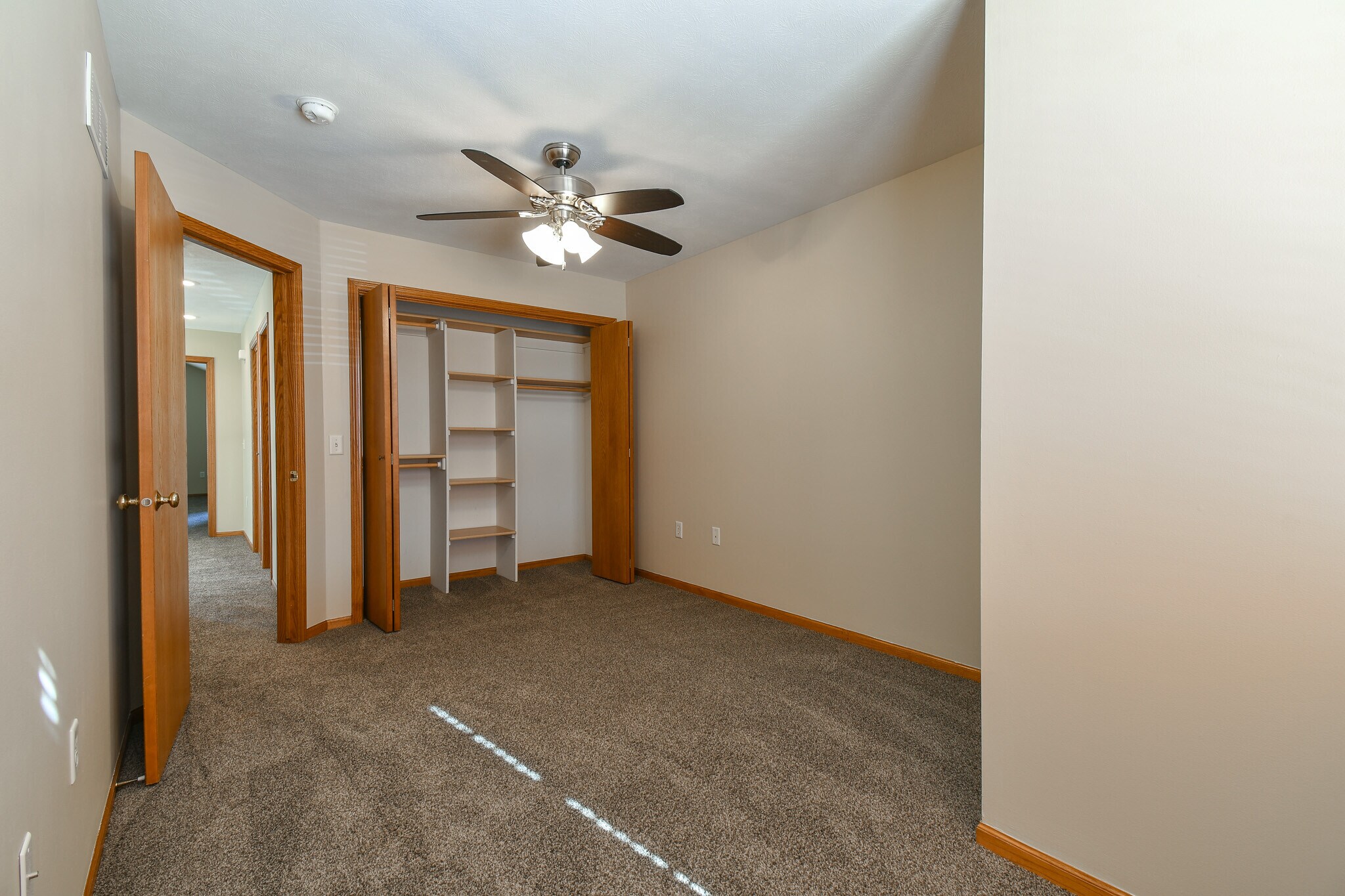 Building Photo - 9412 Forest Glen Dr