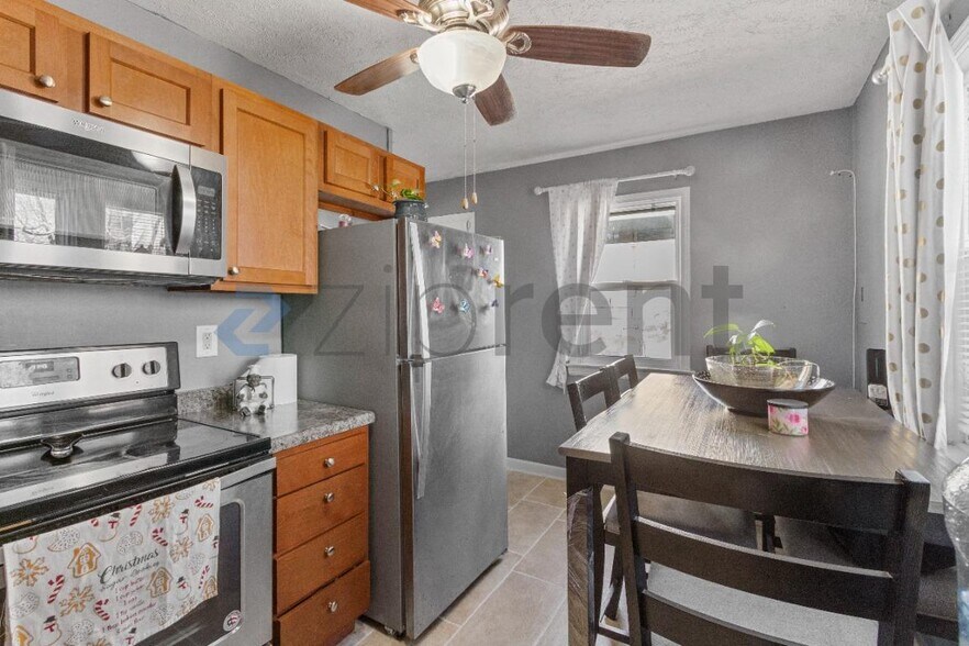 Building Photo - 4019 N 44th St